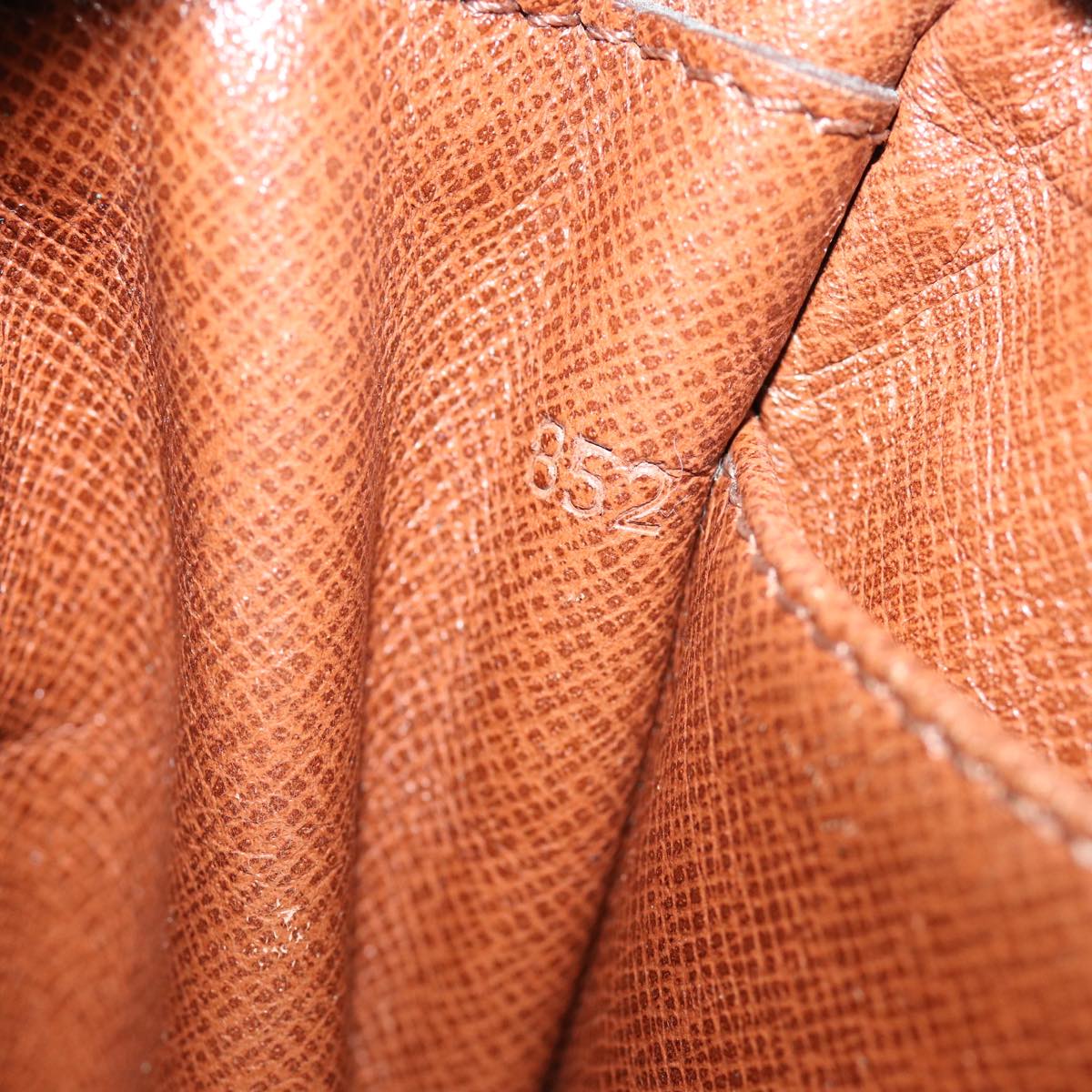 LO-LV bags 924