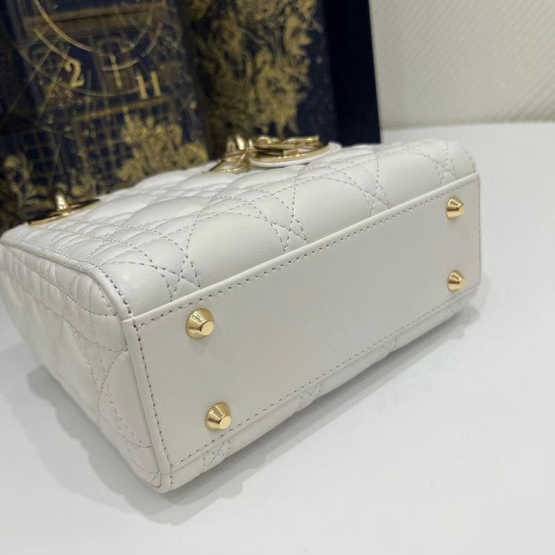 LO - DYOR   BAGS FOR WOMEN - FASHION LUXURY BAGS 001