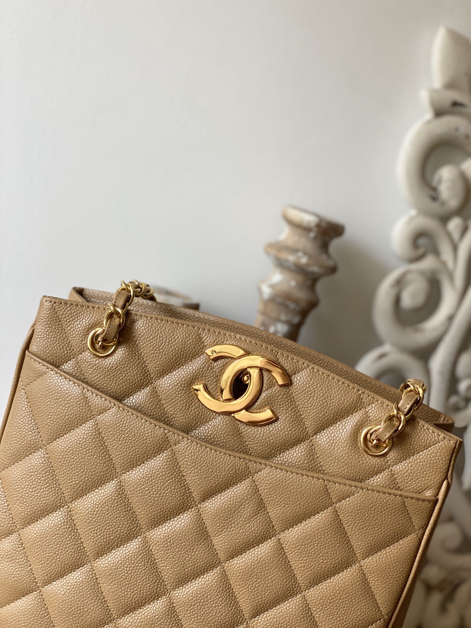 CHL -  Beige Large Quilted Caviar Tote Bag For Women 28LO/11in
