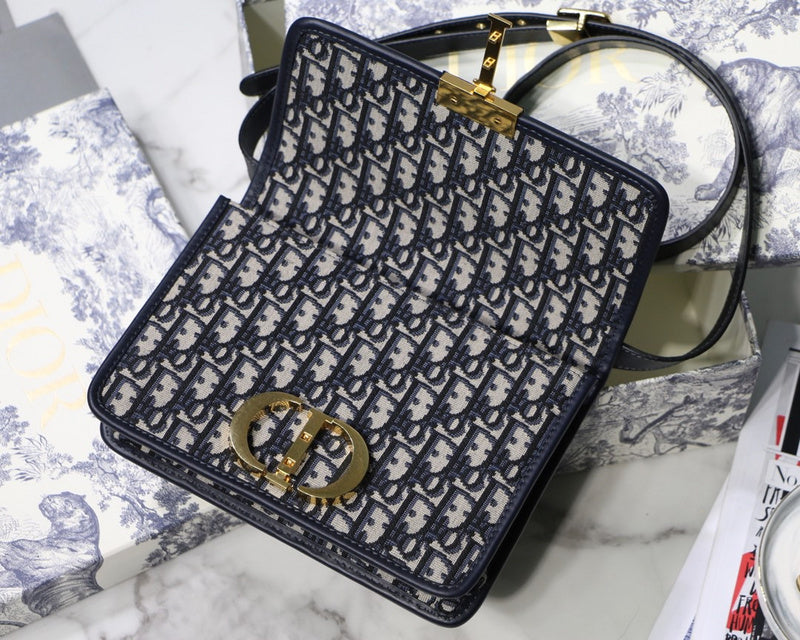 LO - DYOR   BAGS FOR WOMEN - FASHION LUXURY BAGS 225