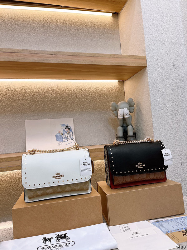 LO - CCH Bags - 205