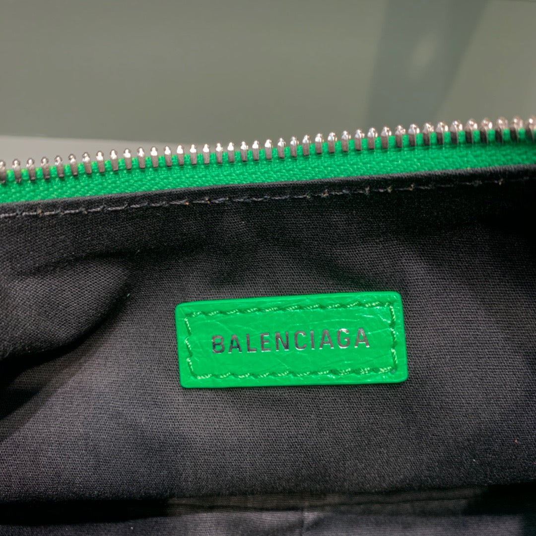 BLN-Ciaga Le Cagole XS Shoulder Bag In Green, For Women,  Bags 10.2in/26LO 6713091VG9Y3809