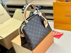 LO - LV Bags - 15092