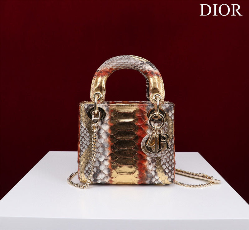 Lusso Official - DYOR BAGS - DESIGNER HANDBAGS  - 107