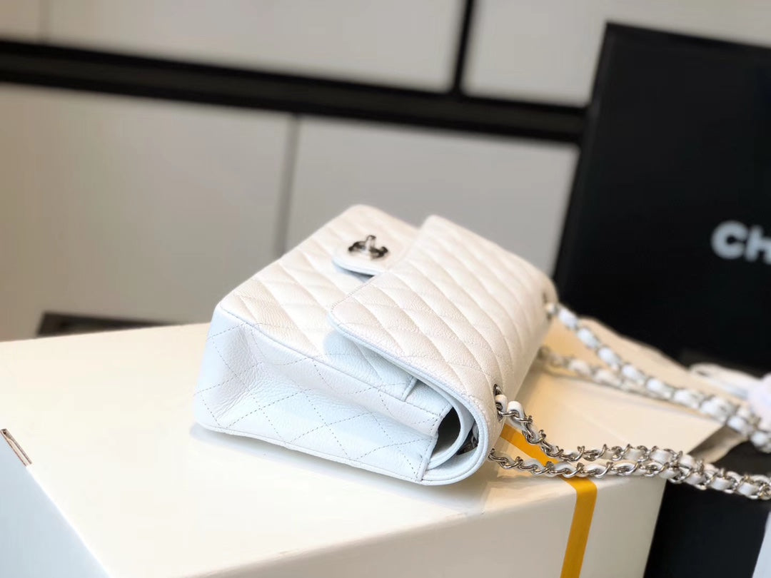 CHL -  Classic Medium Flapbag SilLusso Official - Hardware White 10in/25.5LO