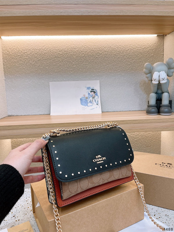 LO - CCH Bags - 205