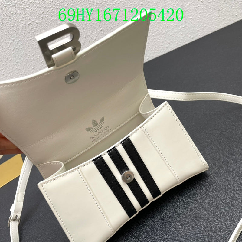 LO - BGA Bags - 1954