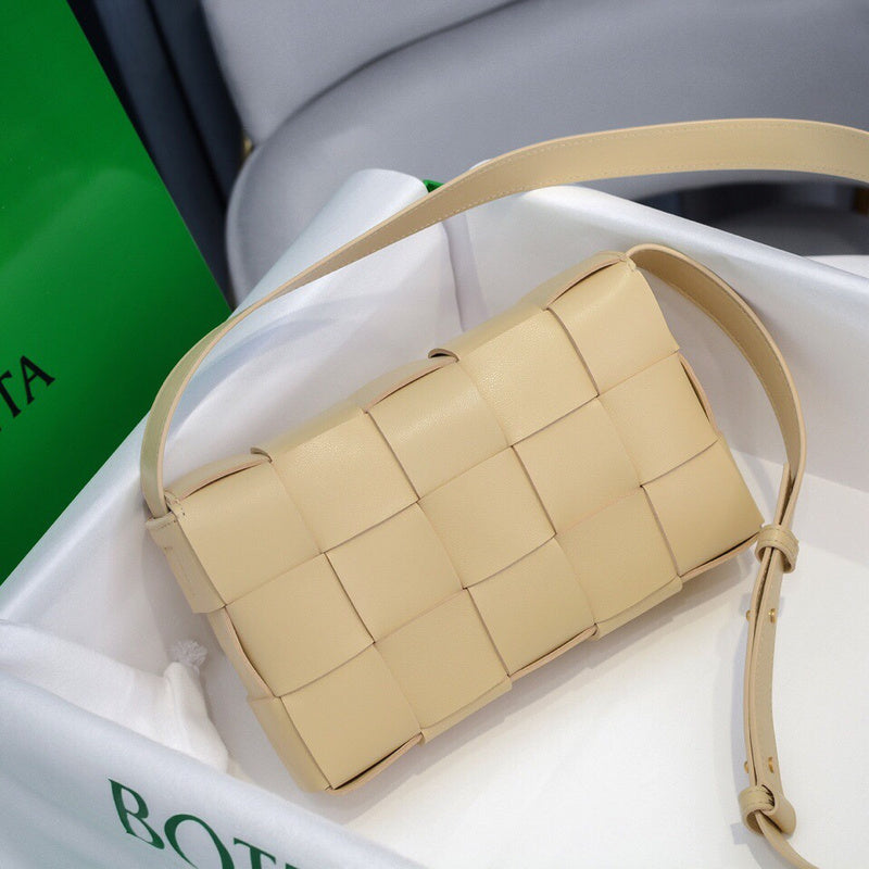 B-VENETA STYLISH HANBAGS FOR WOMEN - 112