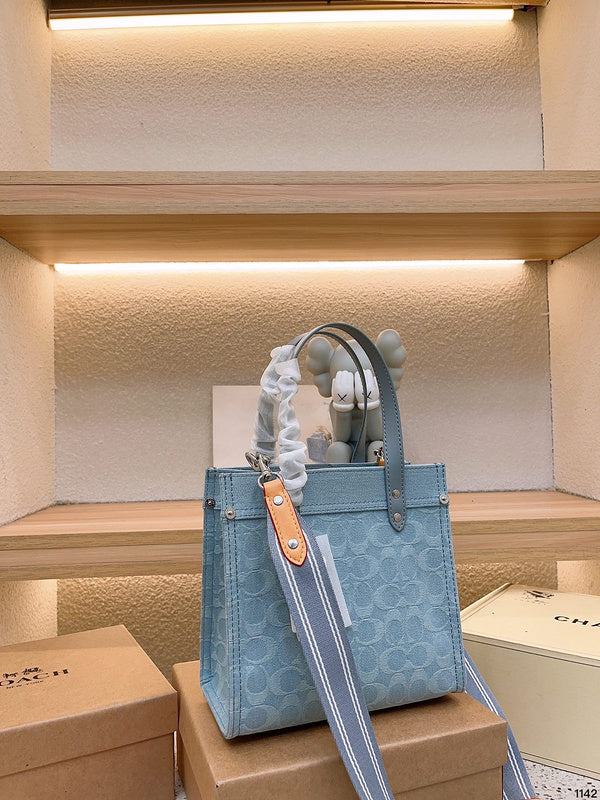 LO - CCH Bags - 069