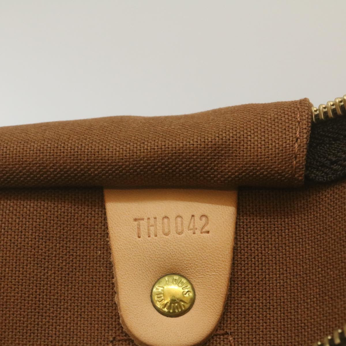 LO-LV bags 8286