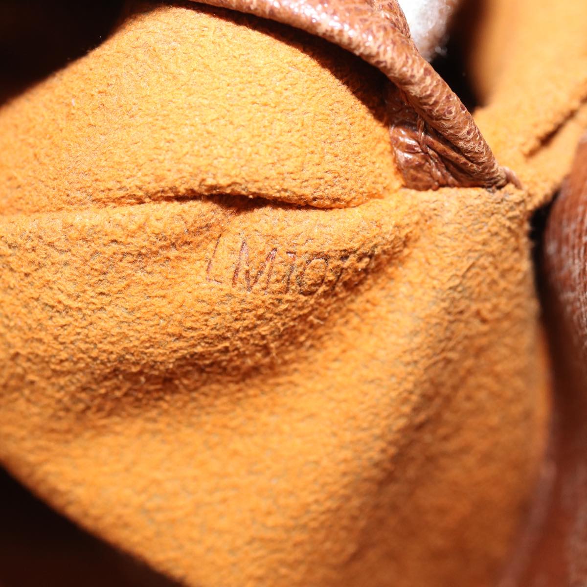 LO-LV bags 6235