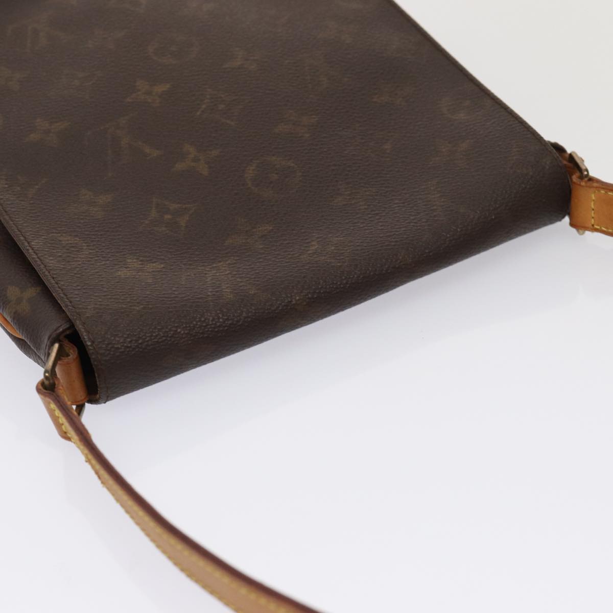 LO-LV bags 6207