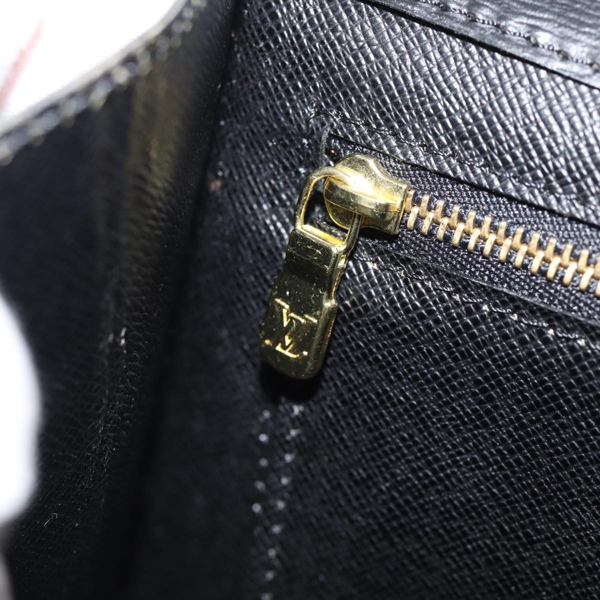 LO-LV bags 2423