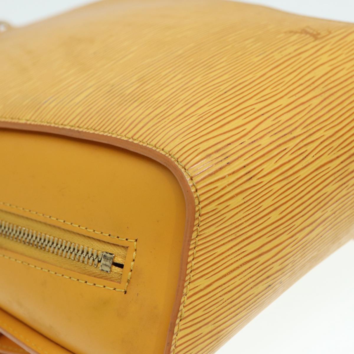 LO-LV bags 2573