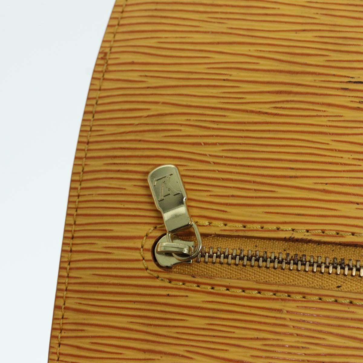 LO-LV bags 2573