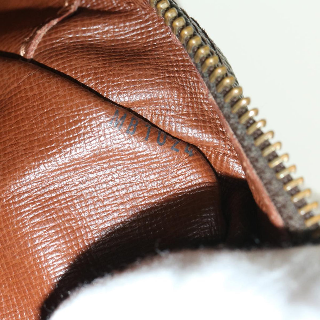LO-LV bags 6477