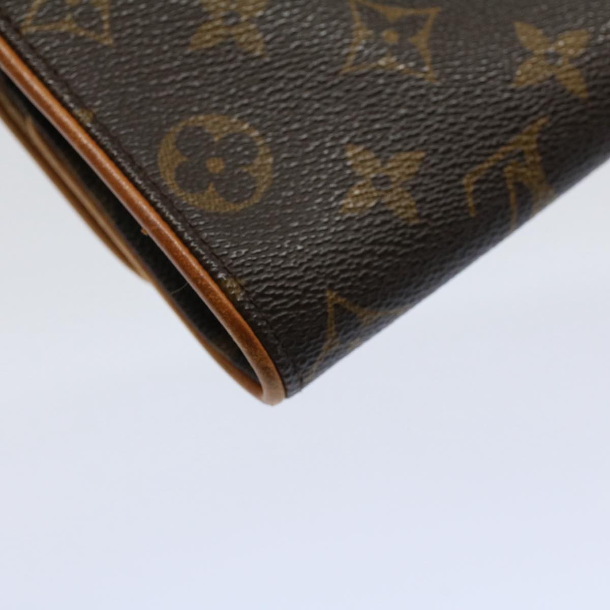 LO-LV bags 6577