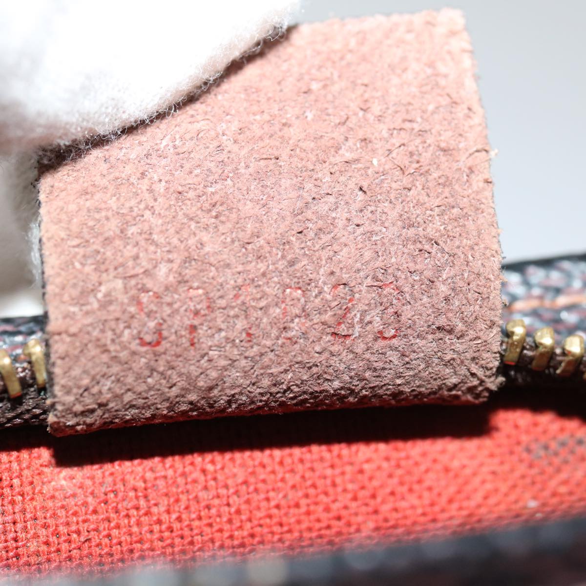 LO-LV bags 800