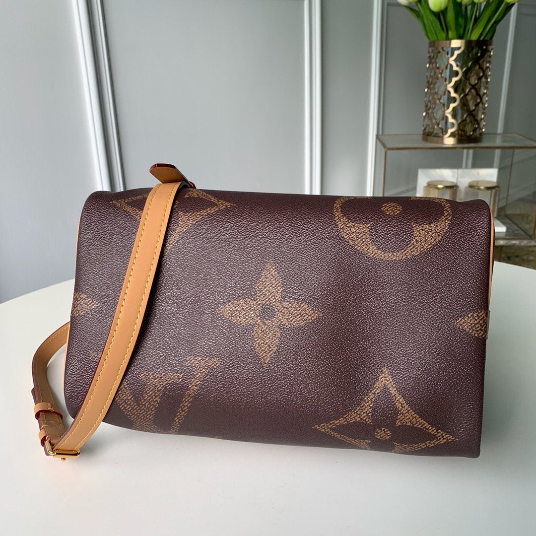 LO-LV bags 8797