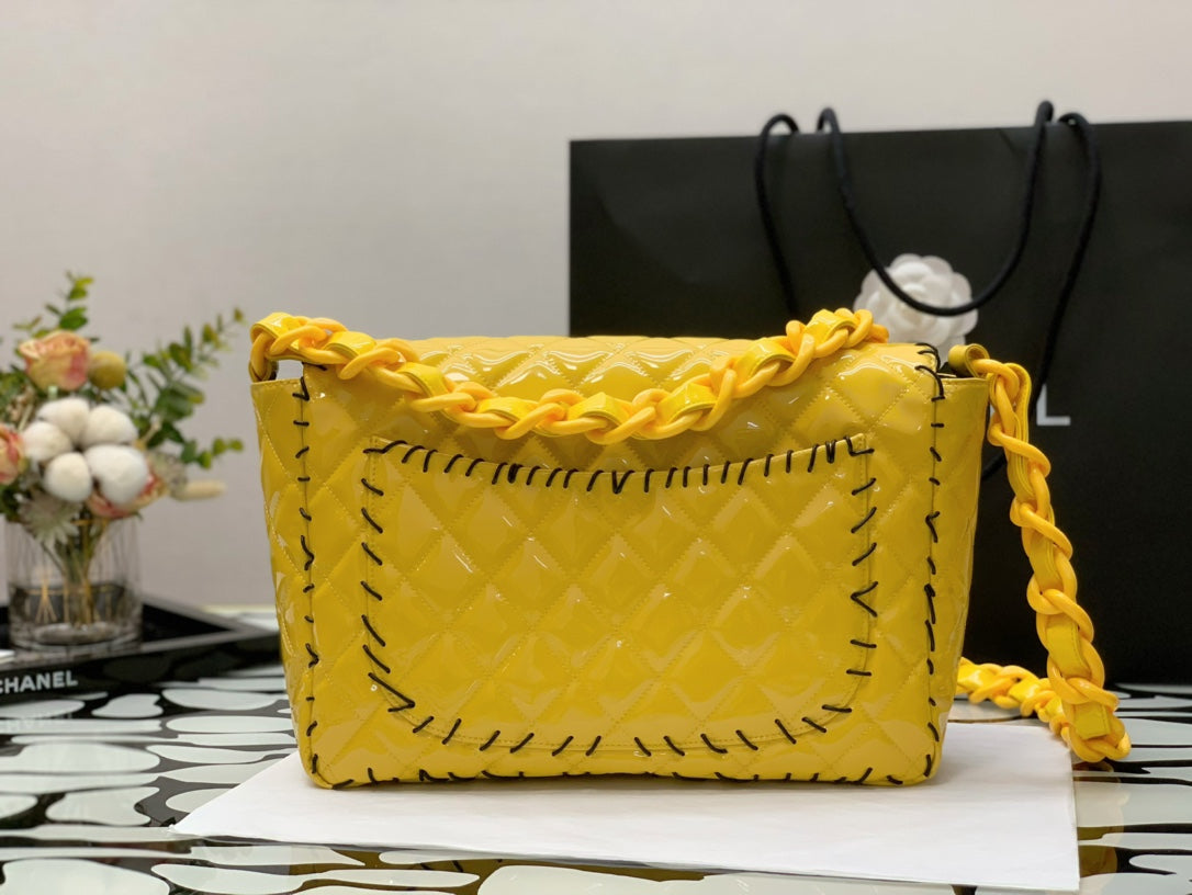 CHL - Vinyl Classic Yellow Shoulder bag For Women 29LO/11.5in