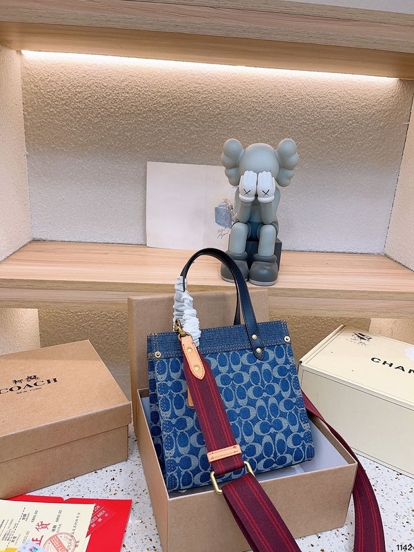 LO - CCH Bags - 070