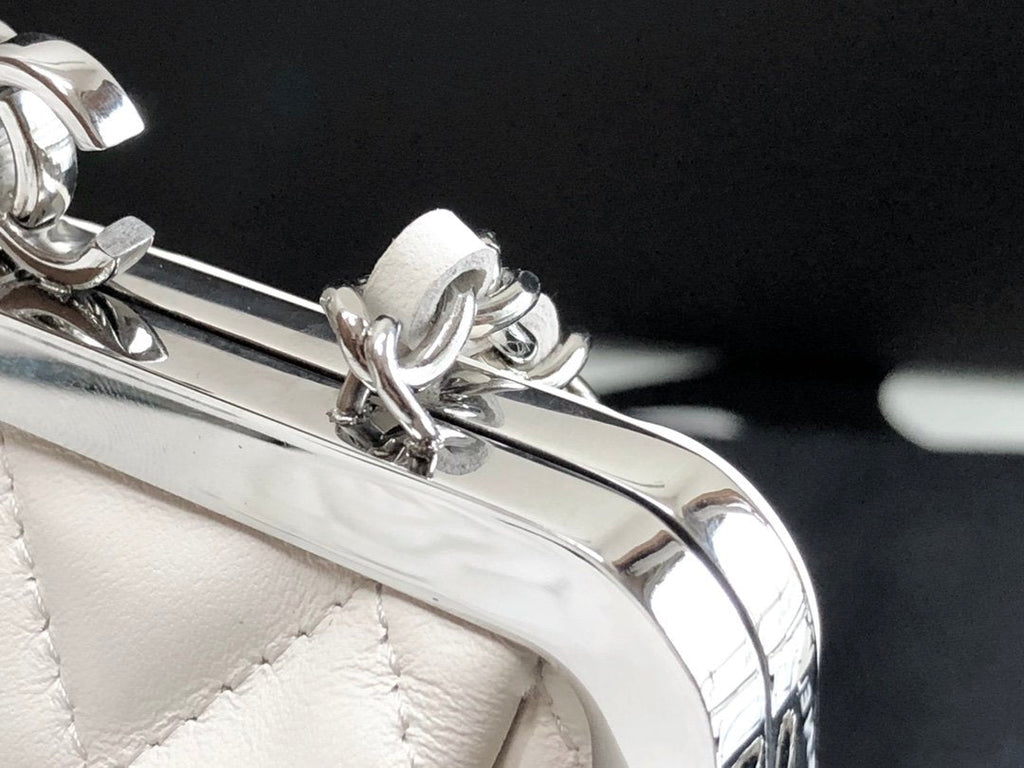 CHL -  Cruise Clutch Crossbaby White Bag For Women 13LO/5in