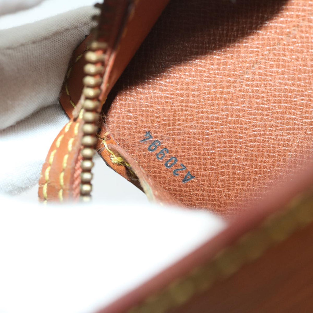 LO-LV bags 813