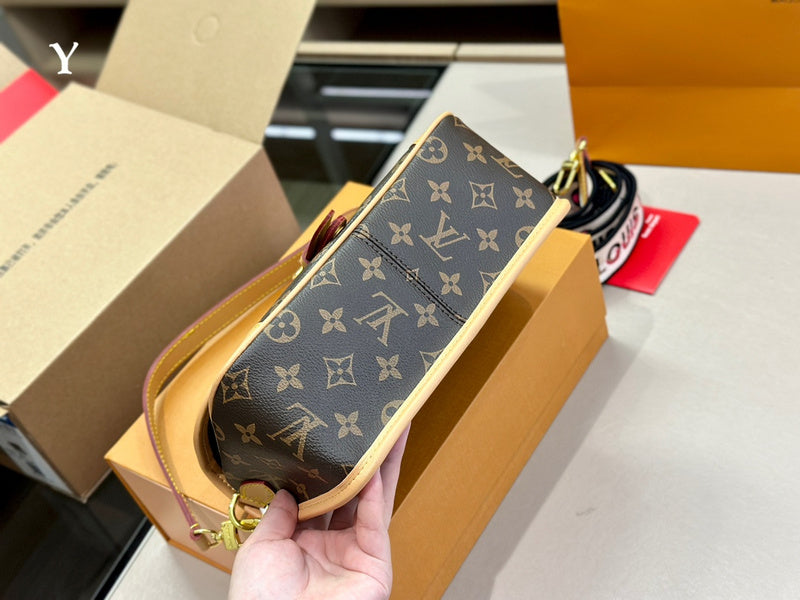 LO - LV Bags - 15093