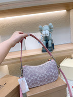 LO - CCH Bags - 029