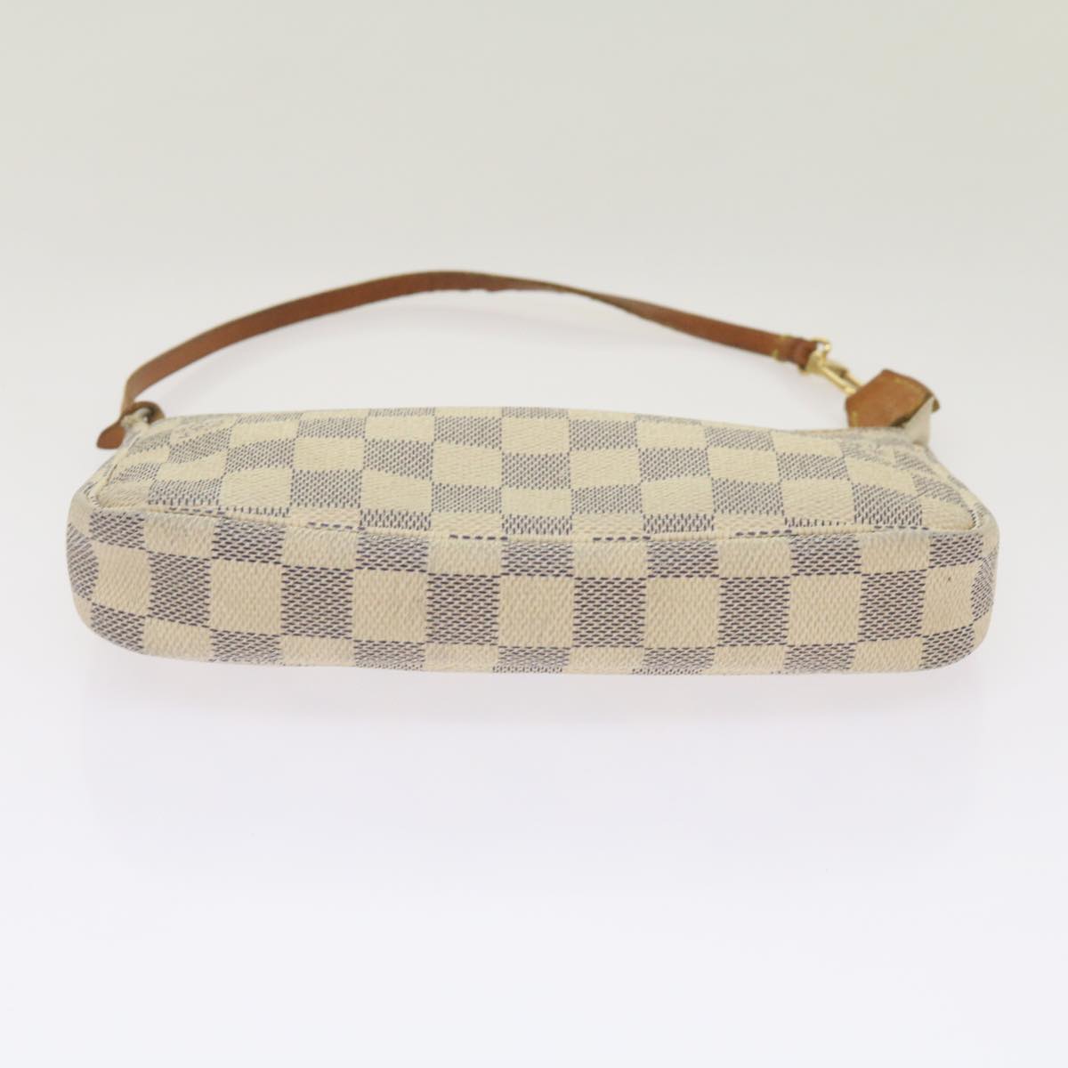 LO-LV bags 817