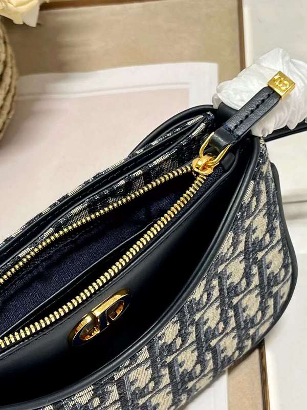 LO - DYOR   BAGS FOR WOMEN - FASHION LUXURY BAGS 017