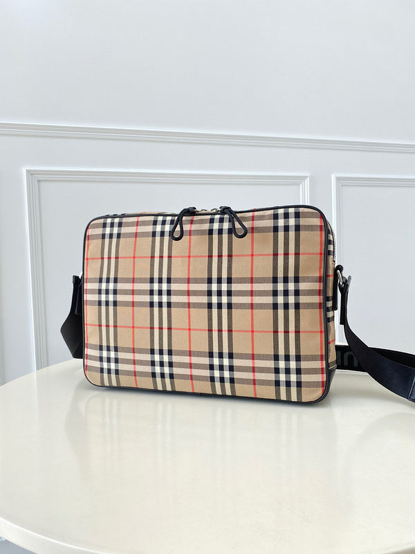 LO - B-BERRY BAGS - 127