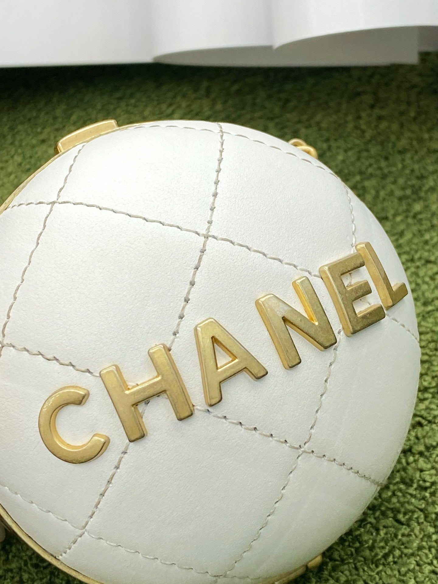 CHL -  Ball Bag White and Gold Chain Bag For Women 23.5LO/9.25in
