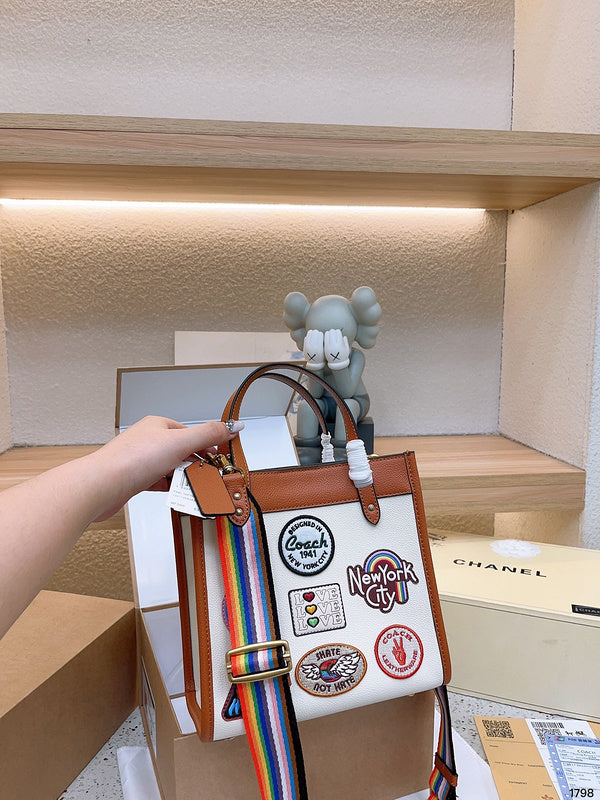 LO - CCH Bags - 015