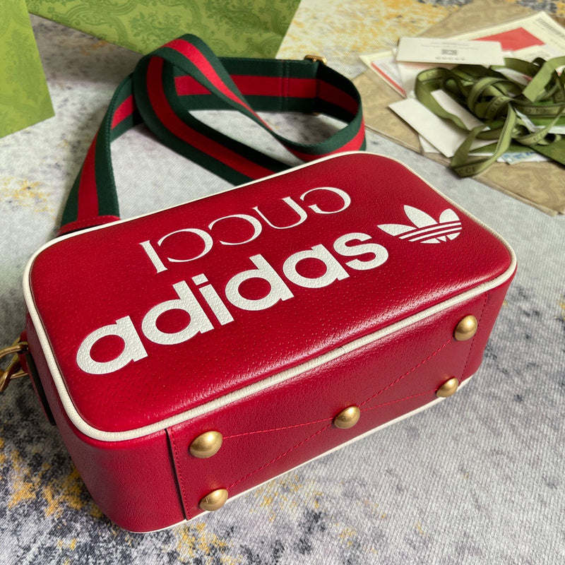 LO - GCC Bags - 1919