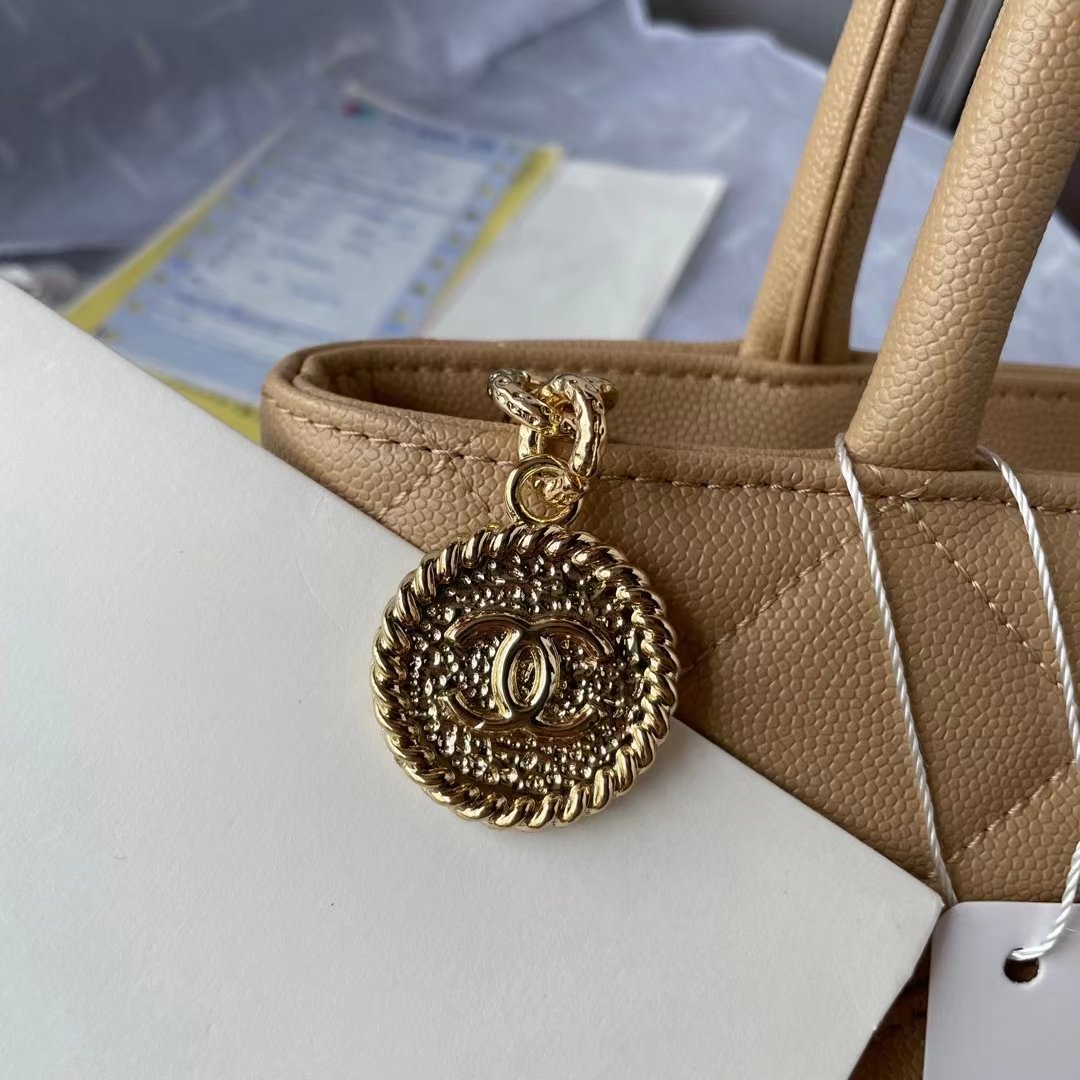CHL - Medallion Tote Shoulder Beige Bag For Women 29LO/11.4in
