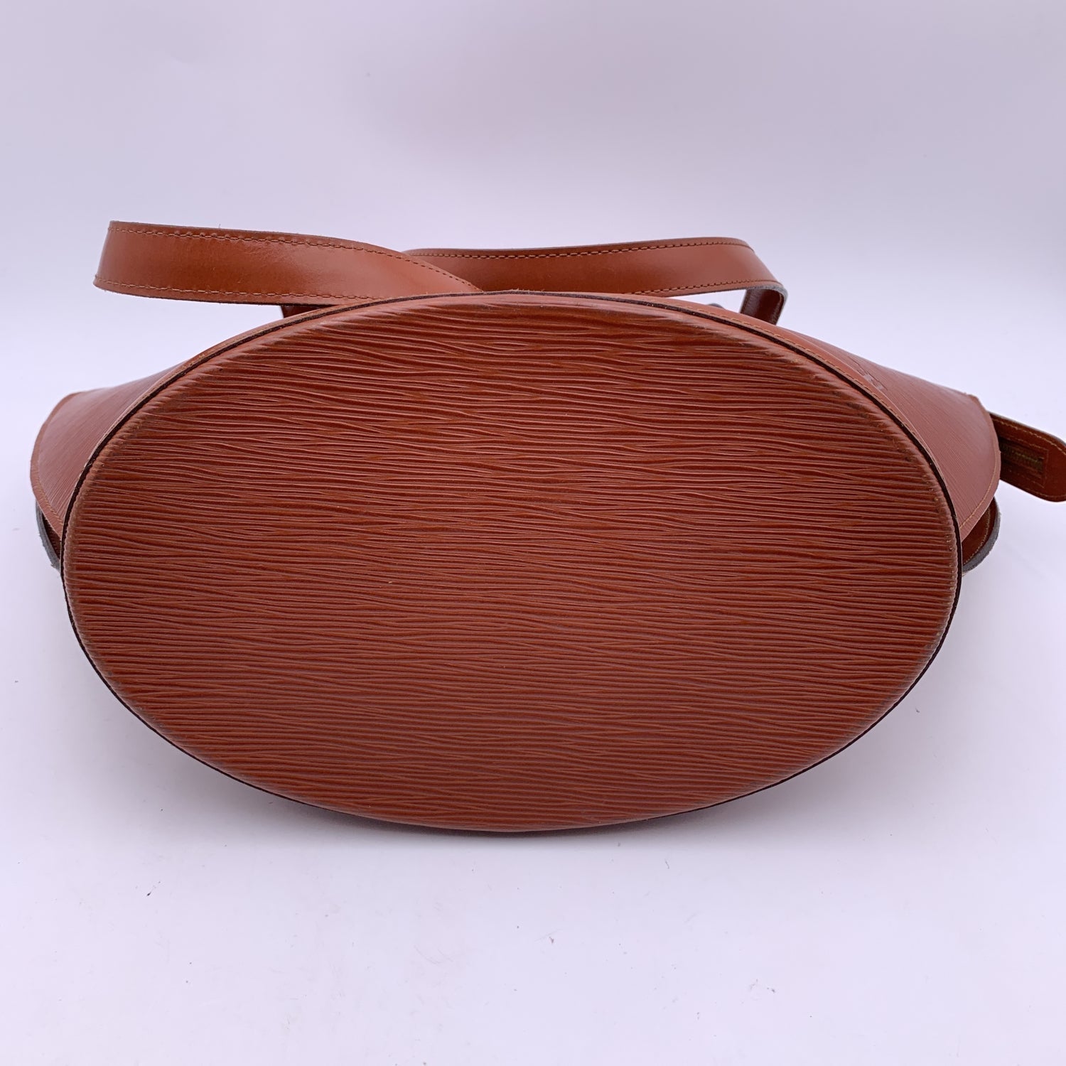 LO-LV bags 2830