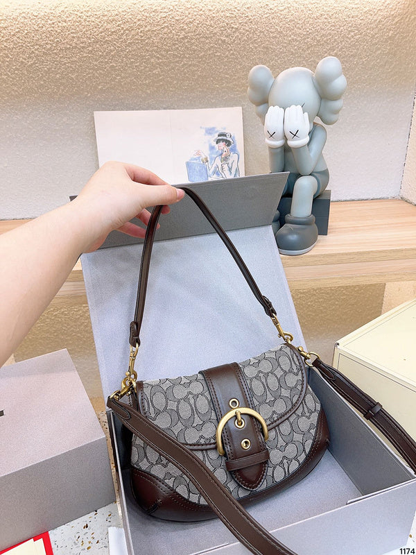 LO - CCH Bags - 092