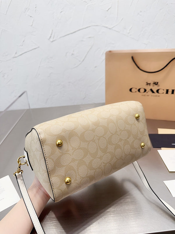 LO - CCH Bags - 120