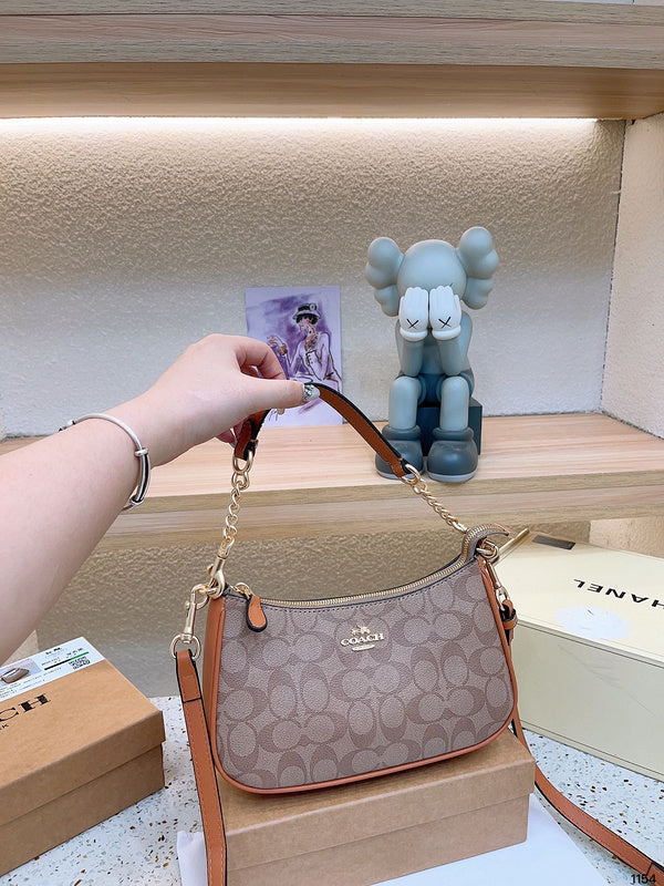 LO - CCH Bags - 175