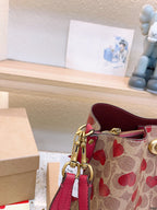 LO - CCH Bags - 101