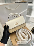 LO - CCH Bags - 228