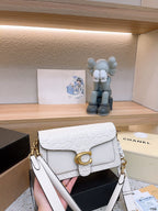 LO - CCH Bags - 017