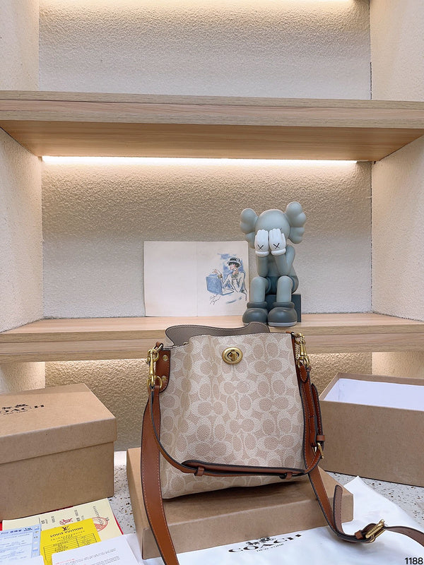 LO - CCH Bags - 100