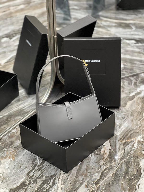 BB - YSL Bag - 2484
