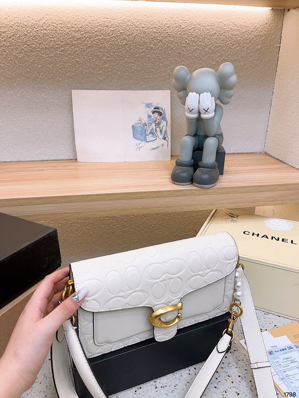 LO - CCH Bags - 017