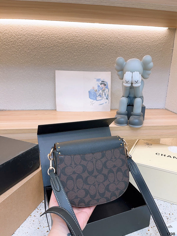 LO - CCH Bags - 009