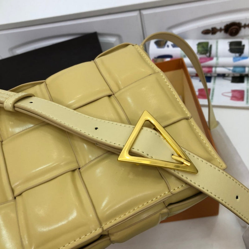 B-VENETA STYLISH HANBAGS FOR WOMEN - 359