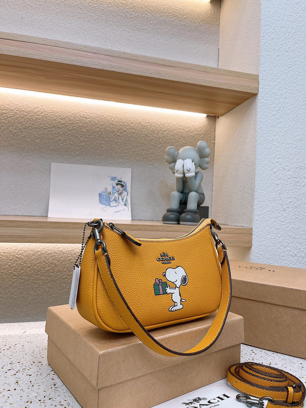 LO - CCH Bags - 307