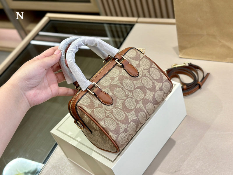 LO - CCH Bags - 076